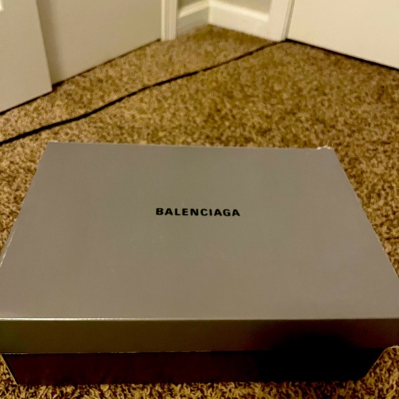 ❗️AUTHENTIC❗️Balenciaga Track Sneaker 'Blue Green’. - Picture 4 of 6